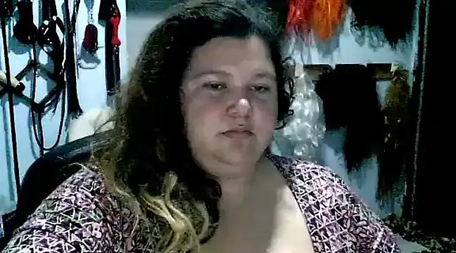 Snapshot of squirt322bbw chatting on 02.24.25 squirt322bbw online show from 02.24.25