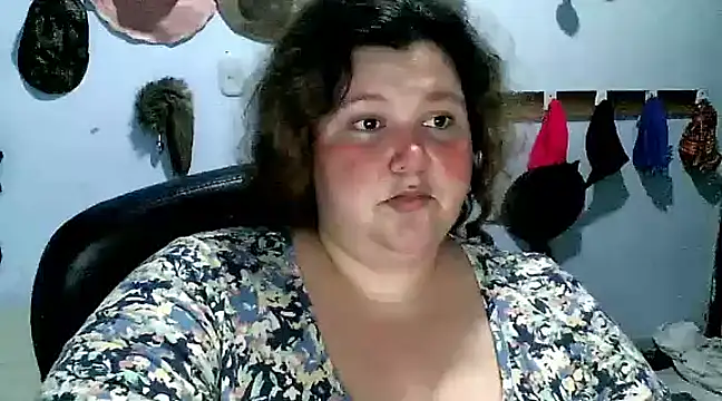 Snapshot of squirt322bbw chatting on 03.20.25 squirt322bbw online show from 03.20.25