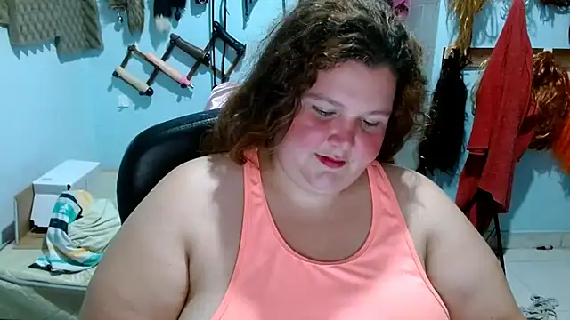 squirt322bbw online show from 10.18.25