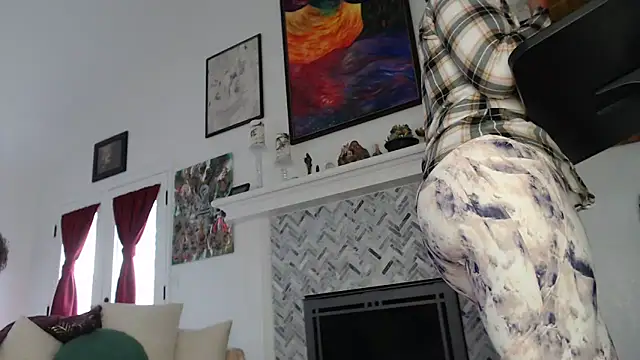 AuroraWillows online show from 02.11.25