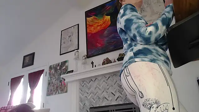 AuroraWillows online show from 02.23.25