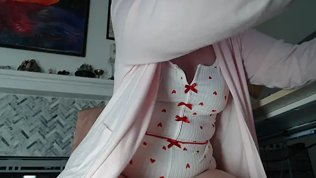 AuroraWillows online show from 04.18.26