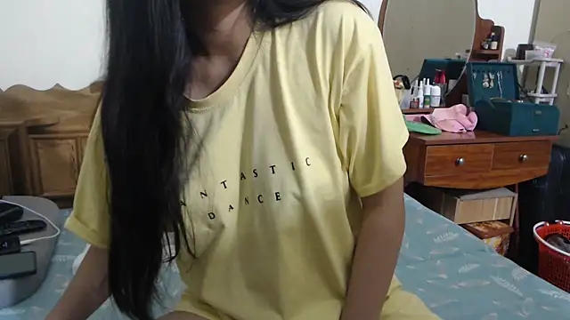 Snapshot of Beauty_Asian_Tina chatting on 10.26.25 Beauty Asian Tina online show from 10.26.25