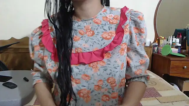 Snapshot of Beauty_Asian_Tina chatting on 11.20.25 Beauty Asian Tina online show from 11.20.25