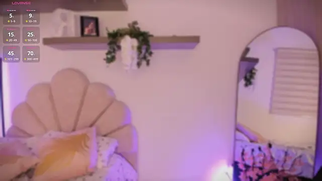 Snapshot of RachelMorgan01 chatting on 03.08.26 RachelMorgan01 online show from 03.08.26