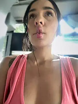 Snapshot of __IRIS__ chatting on 12.17.24 IRIS online show from 12.17.24