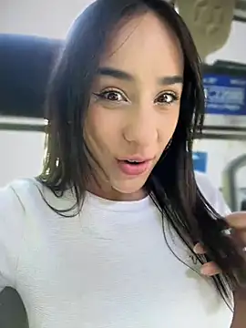 Snapshot of __IRIS__ chatting on 12.18.24 IRIS online show from 12.18.24