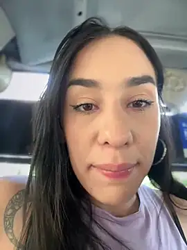 Snapshot of __IRIS__ chatting on 12.19.24 IRIS online show from 12.19.24