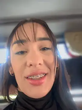 Snapshot of __IRIS__ chatting on 01.25.25 IRIS online show from 01.25.25