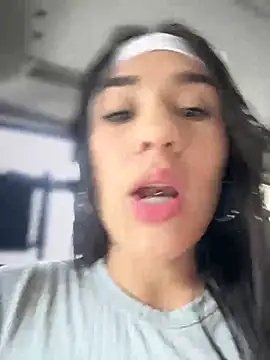 Snapshot of __IRIS__ chatting on 02.21.25 IRIS online show from 02.21.25