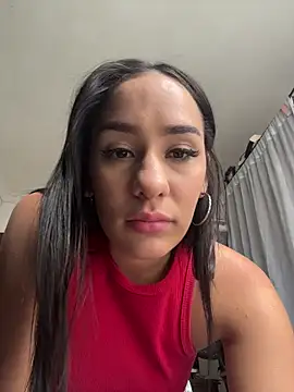 Snapshot of __IRIS__ chatting on 11.19.25 IRIS online show from 11.19.25