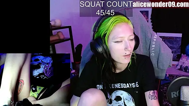 alicewonder09 online show from 10.23.25