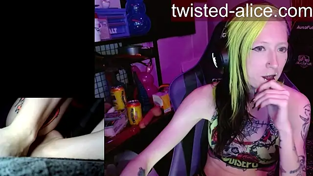 alicewonder09 online show from 04.11.26