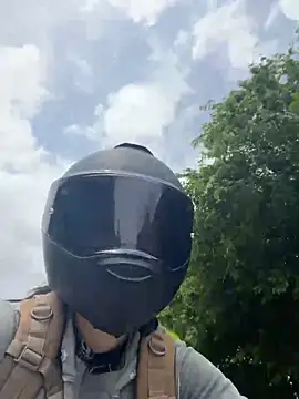 alicewonder09 online show from 04.17.26