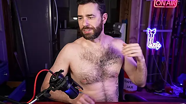 Snapshot of Fastflogger1 chatting on 12.13.24 Fastflogger1 online show from 12.13.24