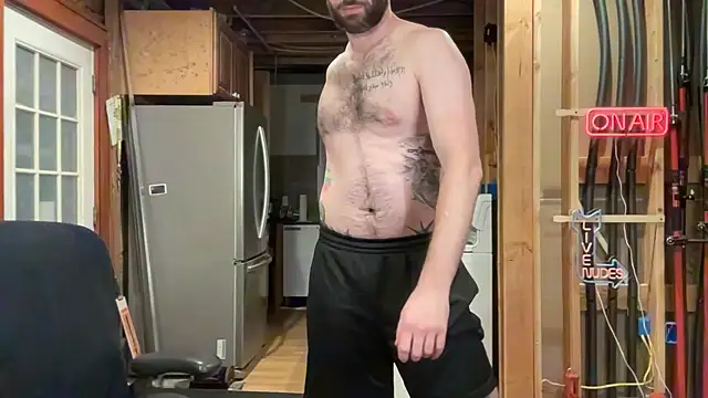 Snapshot of Fastflogger1 chatting on 12.14.24 Fastflogger1 online show from 12.14.24