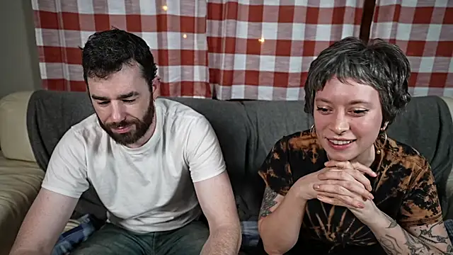 Snapshot of Fastflogger1 chatting on 01.05.25 Fastflogger1 online show from 01.05.25