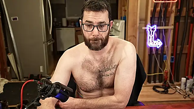 Snapshot of Fastflogger1 chatting on 02.22.25 Fastflogger1 online show from 02.22.25