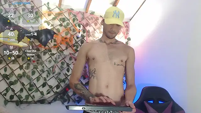 Snapshot of JACKMARCKOS chatting on 10.28.25 JACKMARCKOS online show from 10.28.25