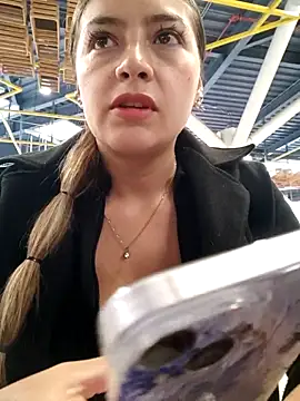 Snapshot of alana_69 chatting on 02.19.25 alana 69 online show from 02.19.25