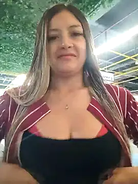 Snapshot of alana_69 chatting on 02.26.25 alana 69 online show from 02.26.25