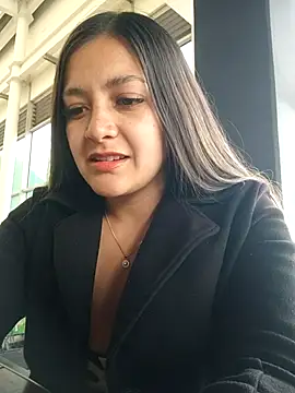 Snapshot of alana_69 chatting on 10.16.25 alana 69 online show from 10.16.25