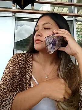 Snapshot of alana_69 chatting on 10.21.25 alana 69 online show from 10.21.25