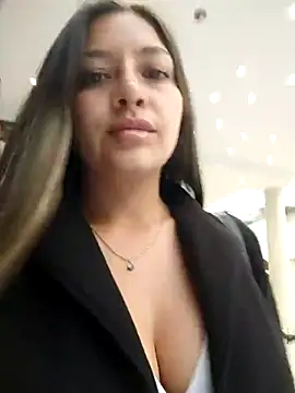 Snapshot of alana_69 chatting on 11.21.25 alana 69 online show from 11.21.25