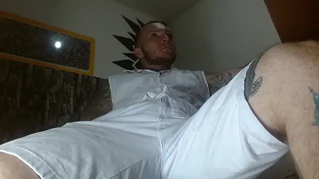 Snapshot of stripnolimits chatting on 10.25.25 stripnolimits online show from 10.25.25