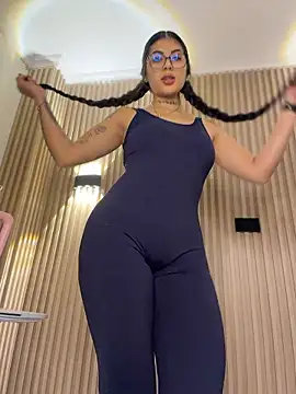 Snapshot of Sarasanders_4 chatting on 01.07.26 Sarasanders 4 online show from 01.07.26