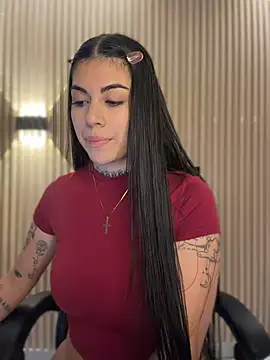 Snapshot of Sarasanders_4 chatting on 02.04.26 Sarasanders 4 online show from 02.04.26