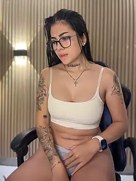 Snapshot of Sarasanders_4 chatting on 02.17.26 Sarasanders 4 online show from 02.17.26