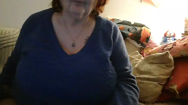Snapshot of sheerazade chatting on 03.17.26 sheerazade online show from 03.17.26