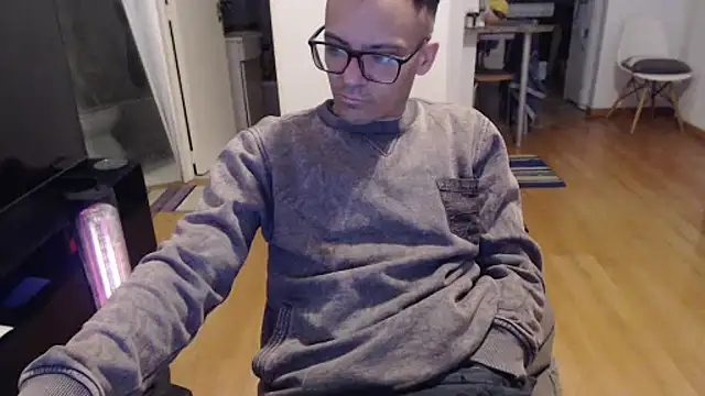 Snapshot of guachin_hunk chatting on 05.23.26 guachin hunk online show from 05.23.26