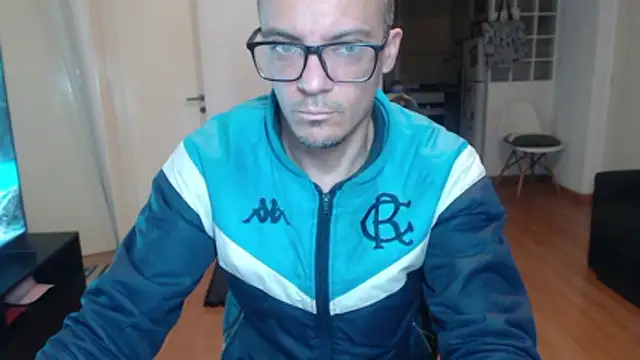 Snapshot of guachin_hunk chatting on 05.31.26 guachin hunk online show from 05.31.26