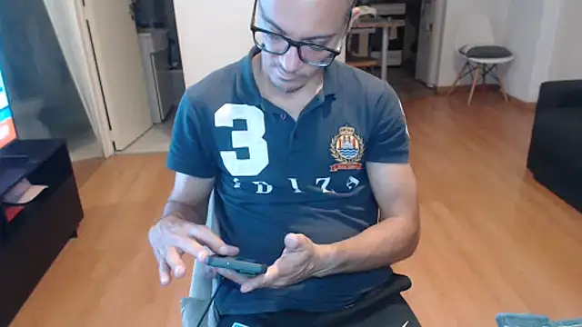 Snapshot of guachin_hunk chatting on 06.01.26 guachin hunk online show from 06.01.26