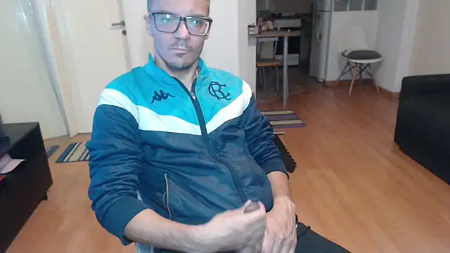 Snapshot of guachin_hunk chatting on 06.05.26 guachin hunk online show from 06.05.26