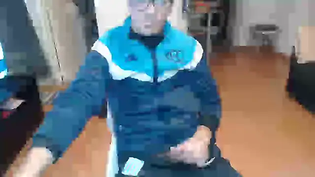 Snapshot of guachin_hunk chatting on 06.23.26 guachin hunk online show from 06.23.26