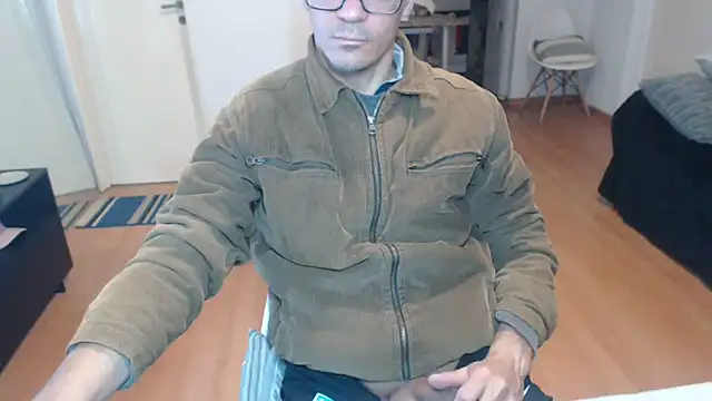 Snapshot of guachin_hunk chatting on 07.05.26 guachin hunk online show from 07.05.26