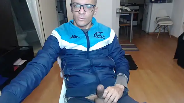Snapshot of guachin_hunk chatting on 07.20.26 guachin hunk online show from 07.20.26