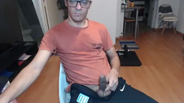 Snapshot of guachin_hunk chatting on 08.01.26 guachin hunk online show from 08.01.26