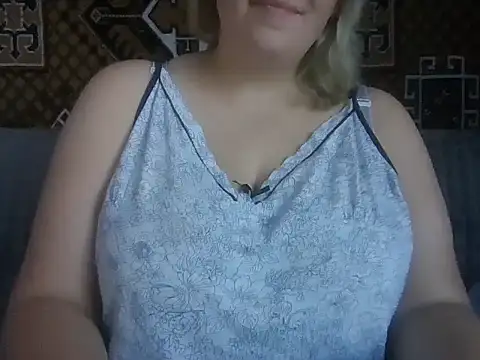 Diana Britt online show from 09.14.25