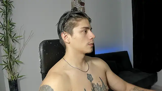 Giordano Russo online show from 12.21.24