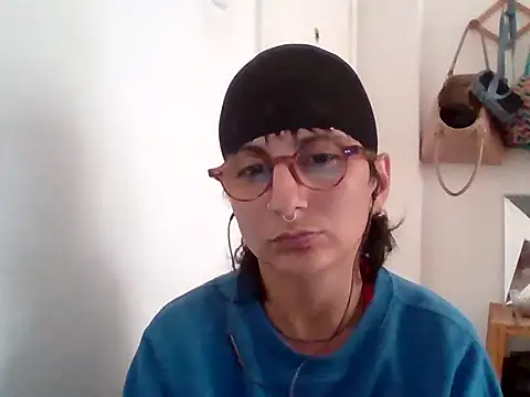 Snapshot of Ariana1995rs chatting on 10.21.25 Ariana1995rs online show from 10.21.25