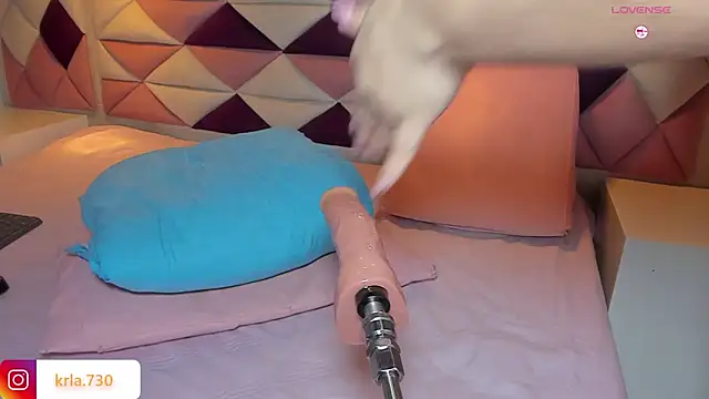  kaarla  online show from 02.27.25