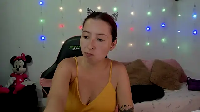 Snapshot of Ginger_Sweetty chatting on 02.09.25 Ginger Sweetty online show from 02.09.25