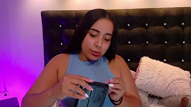 ValenScott1 online show from 01.31.25