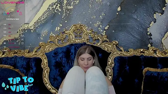 CassandraGood online show from 01.10.25