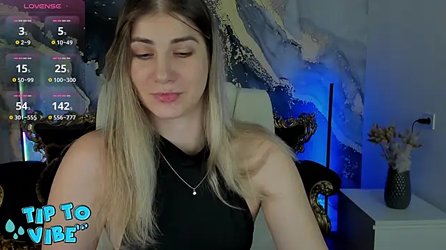 CassandraGood online show from 02.12.25