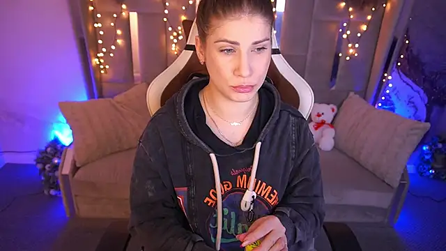 CassandraGood online show from 02.09.26